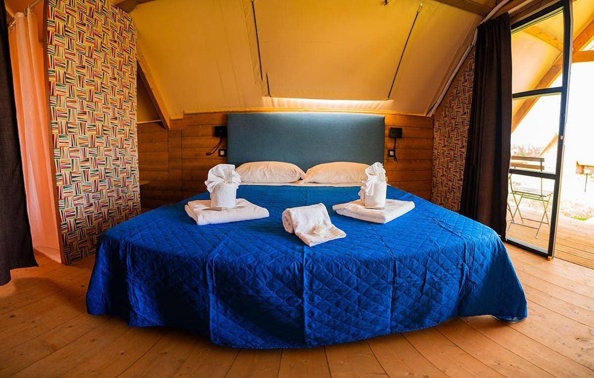 Foto 12 von 19: Tent