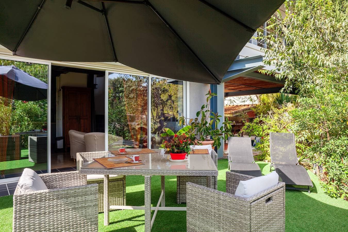 Foto 3 von 35: Villa „Dolce Vita“ – Strandnah, Terrassen, Whirlpool & WLAN
