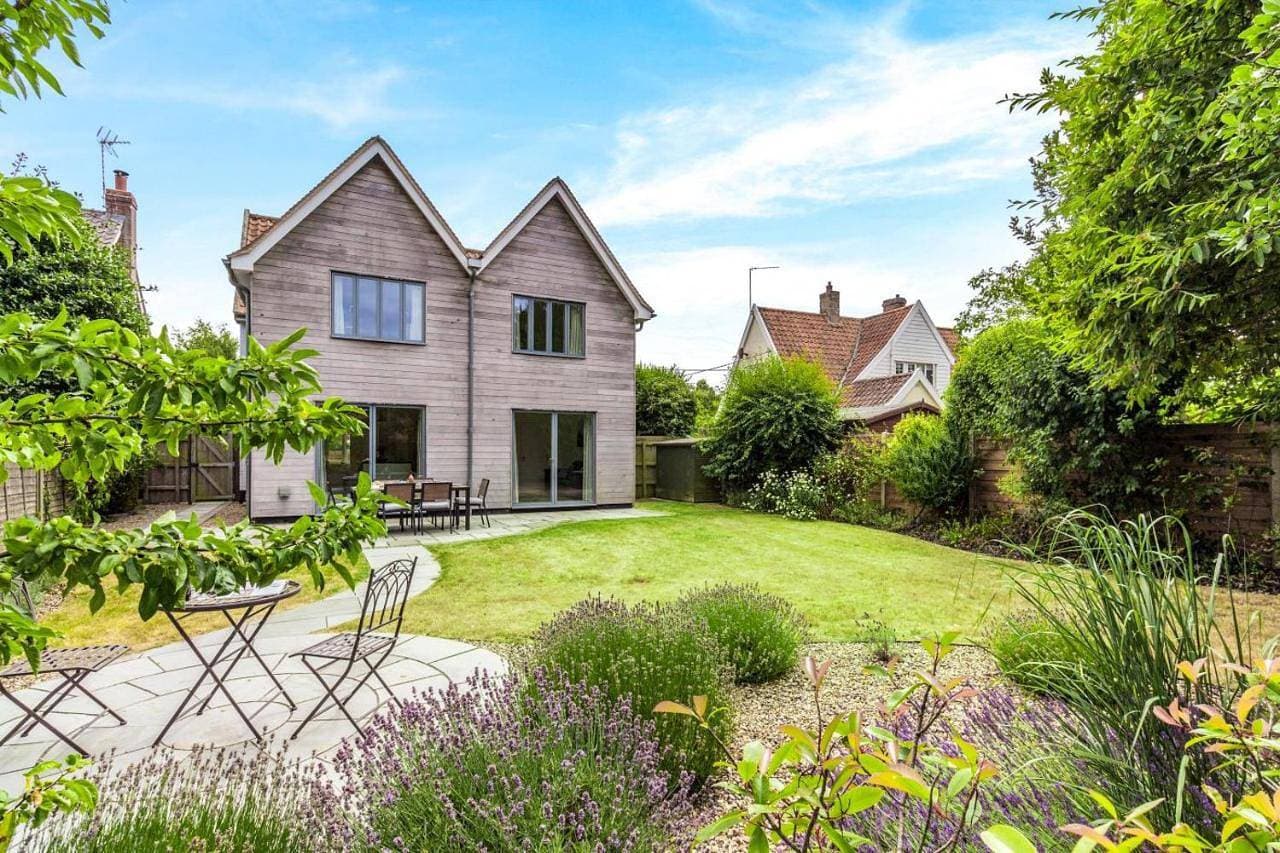 4 Bed in Walberswick oc-pemb 1