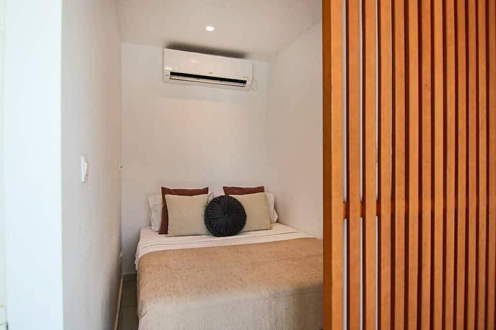 Foto 2 von 15: Phaedrus Living: Seaside Luxury Flat Harbour 104