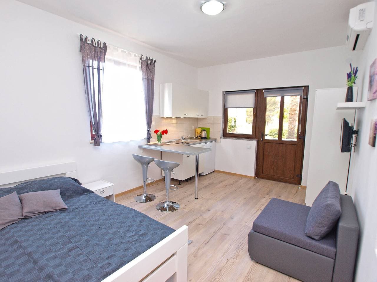 Foto 10 von 26: Ferienwohnung für 3 Personen mit Terrasse