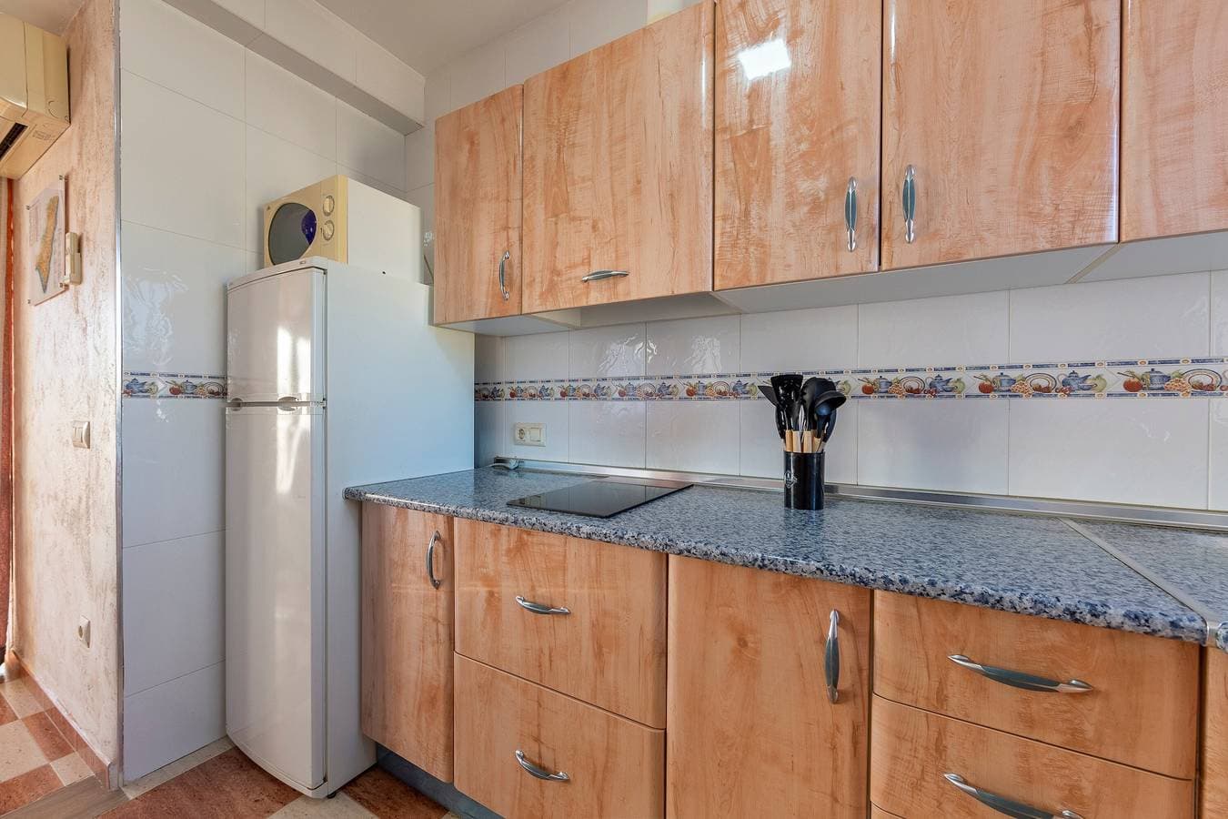 Foto 6 von 23: Haustierfreundliche Ferienwohnung Las Cuatro Lunas mit Bergblick, Terrasse und Klimaanlage