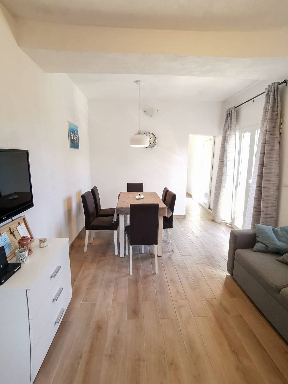 Foto 6 von 20: 2-Zimmer-Ferienwohnung mit Terrasse und Meerblick Mimice, Omis -b