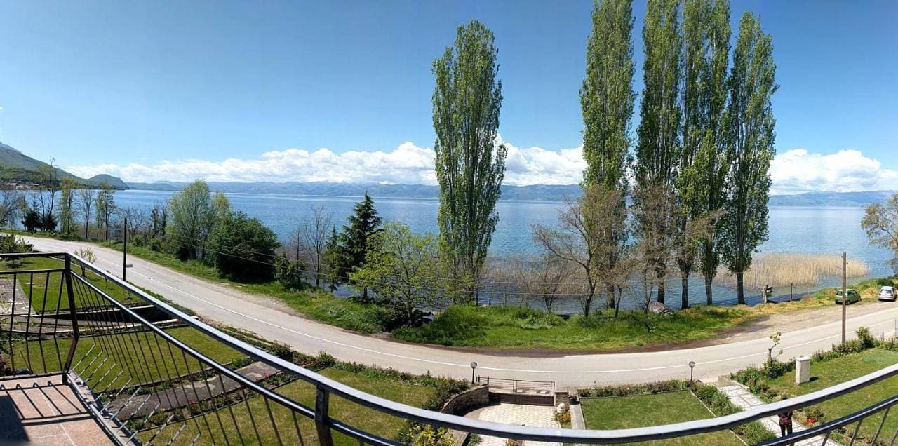 Foto 2 von 24: Quadruple Room with Lake View