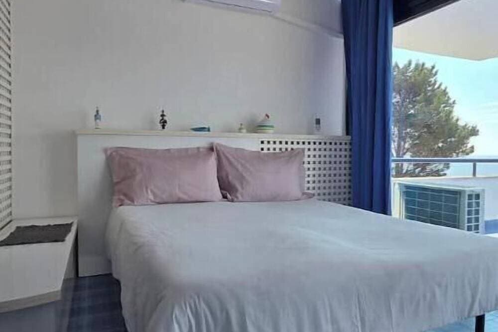 Foto 5 von 26: Dream apartment by the sea with panoramic terrace in Castro