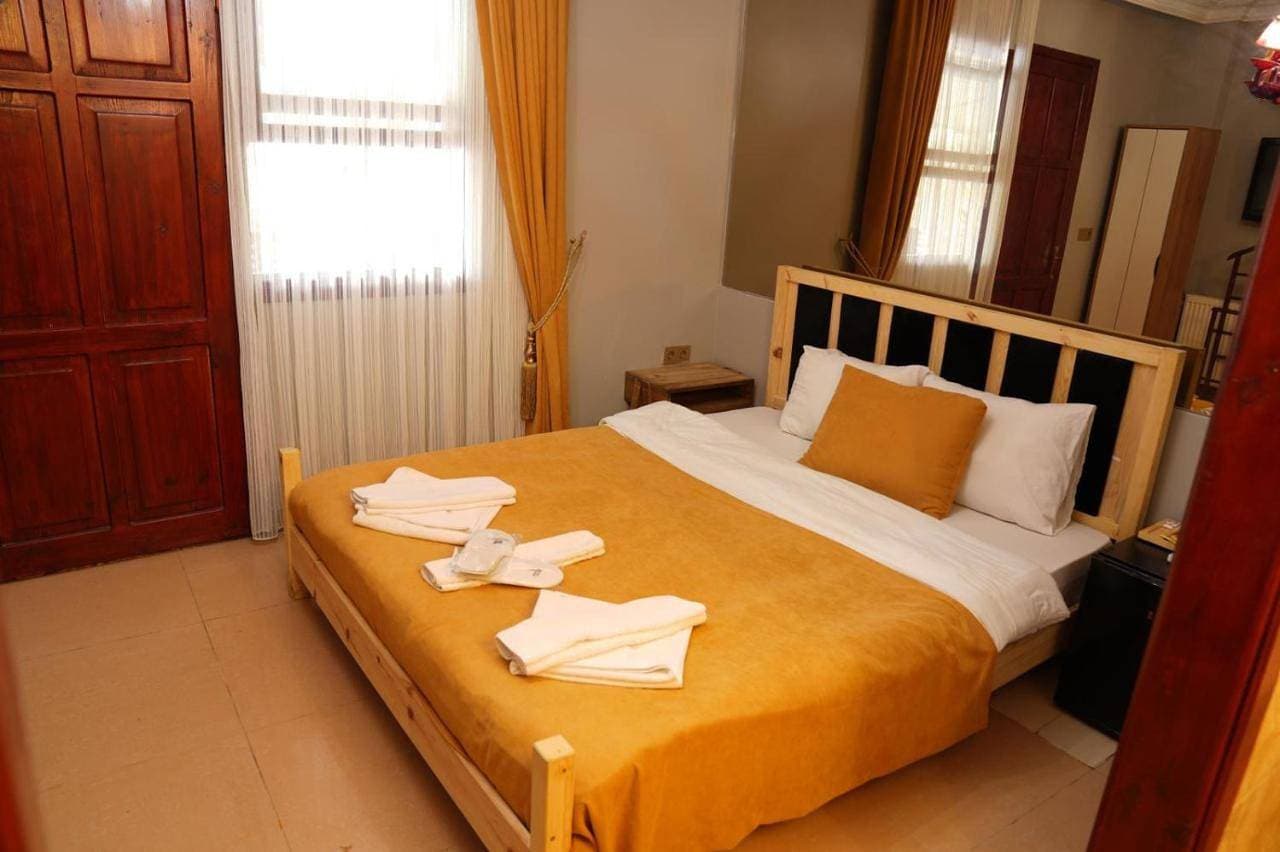 Foto 7 von 9: Double Room with Patio