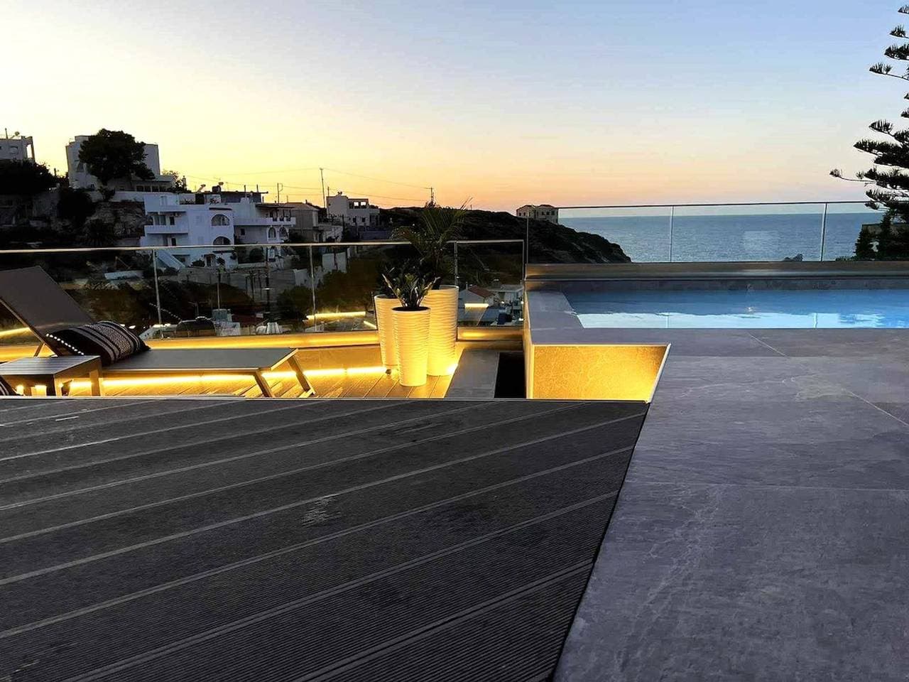 Foto 3 von 70: Villa für 6 Personen mit Balkon