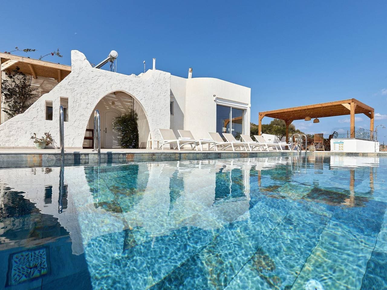 Villa Elena mit privatem beheiztem Schwimmbad 1