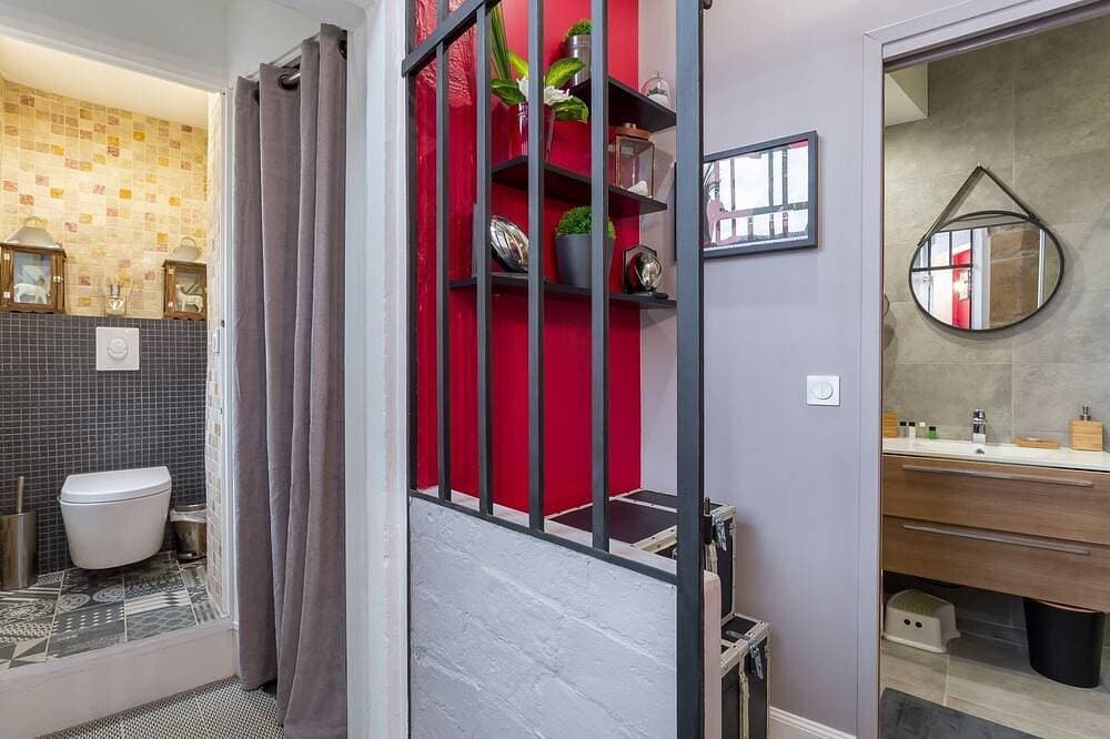 Foto 6 von 26: Apartment-Ensuite mit Dusche-Les toits du Vieux Lyon