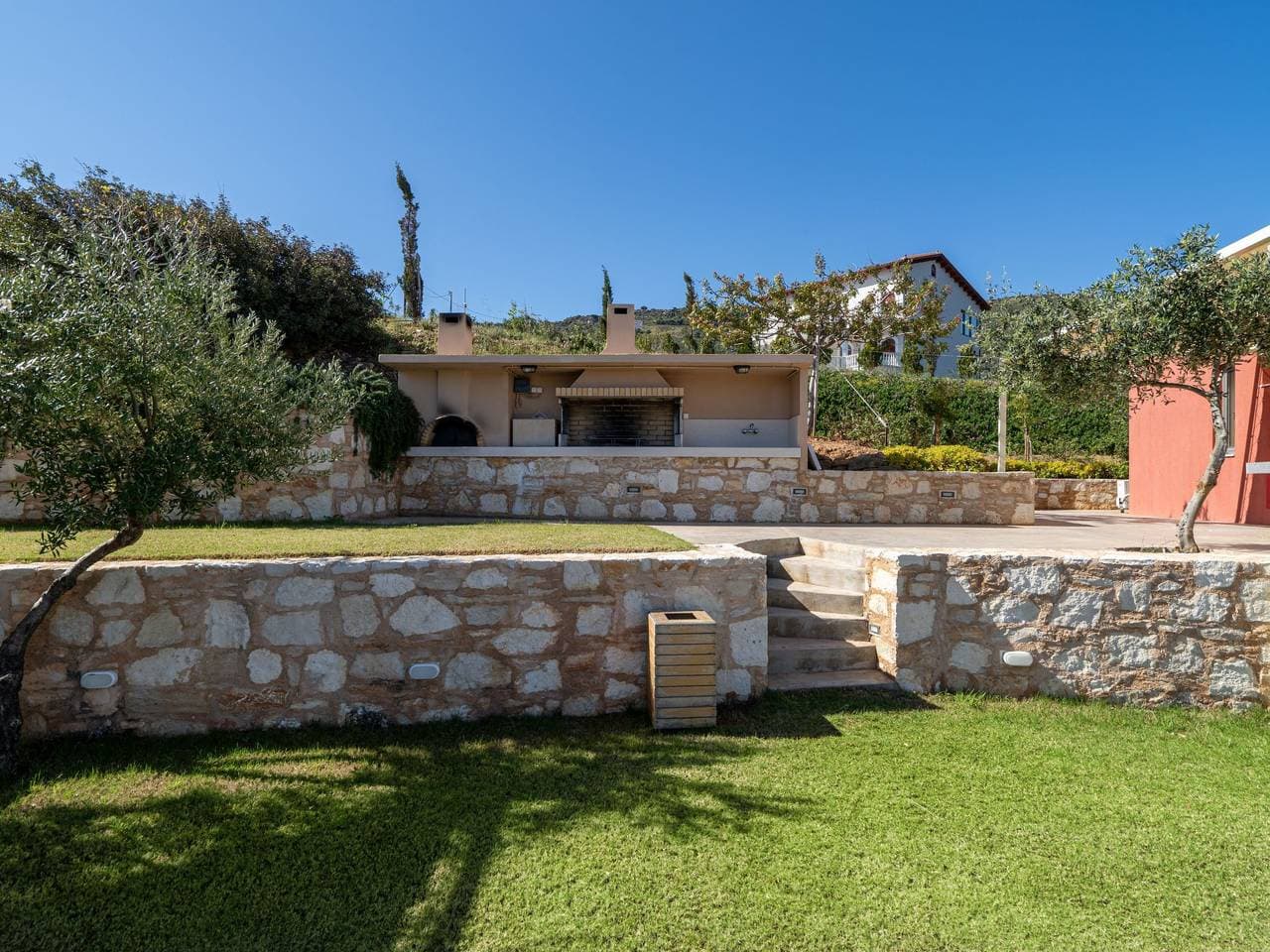 Foto 4 von 39: "Villa Kallia" mit Infinity-Pool