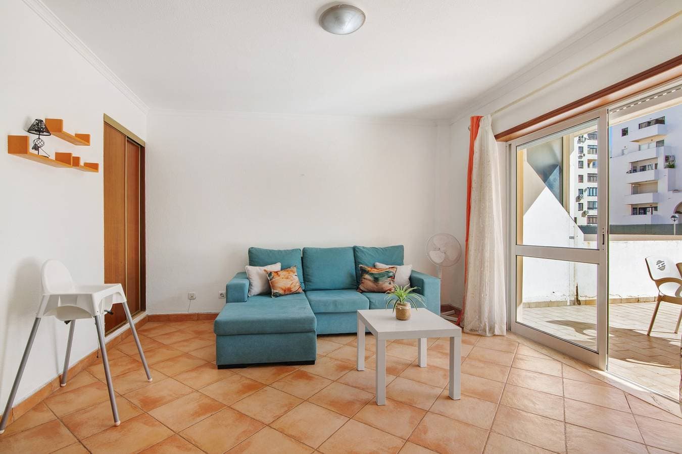 Foto 4 von 21: Apartment '16 - Quarteira' mit Gemeinschaftspool, Balkon und WLAN
