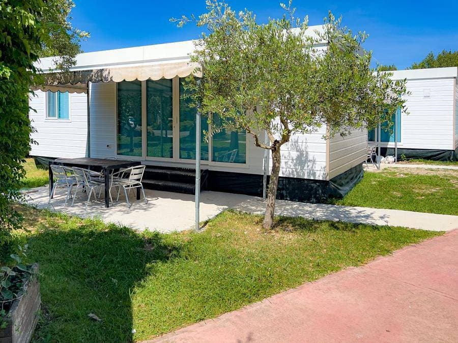 Foto 4 von 22: Camping The Garda Village - Bungalow 4 personen - Bilo Comfort