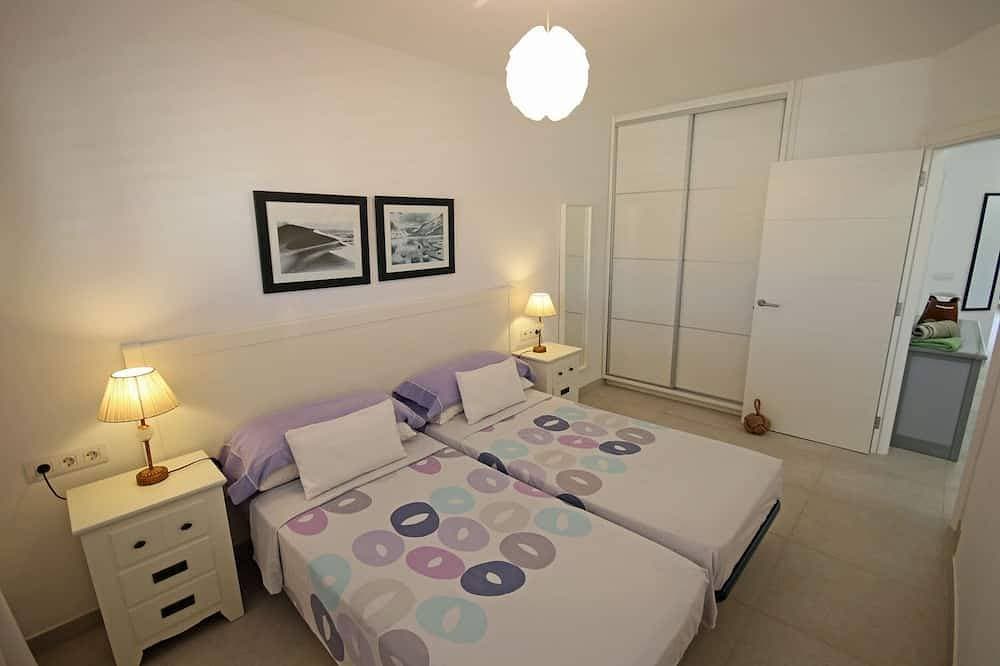 Foto 2 von 14: Apartment am Strand mit Parkplatz, Pool, kostenlosem WLAN, Meerblick, sonniger Balkon