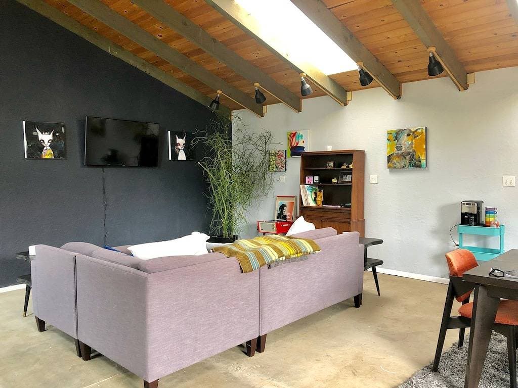 Foto 3 von 19: Mid-Mod Boutique Weingut Gästehaus