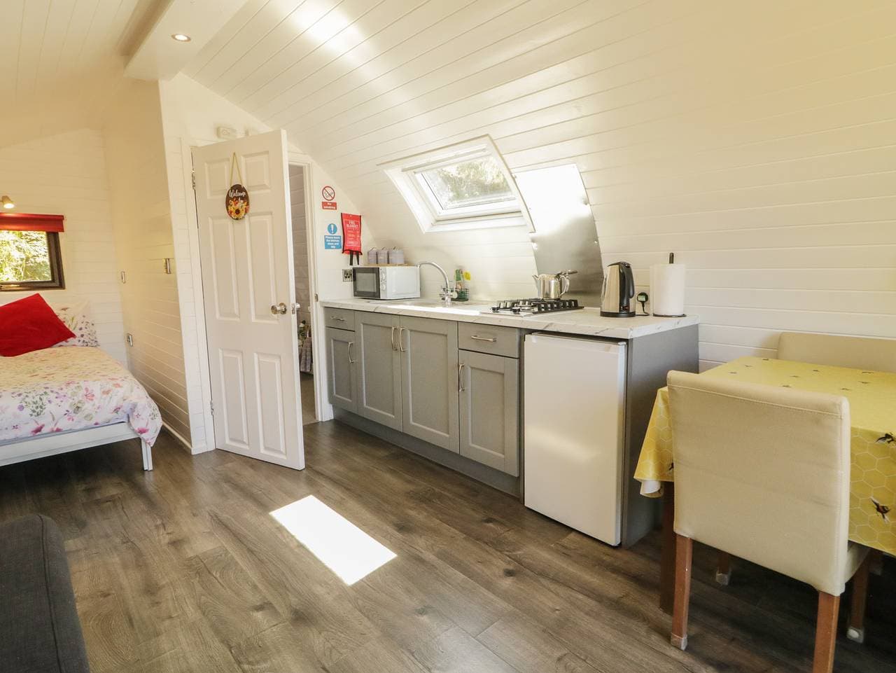 Foto 8 von 31: Hütte für 2 Personen mit Garten