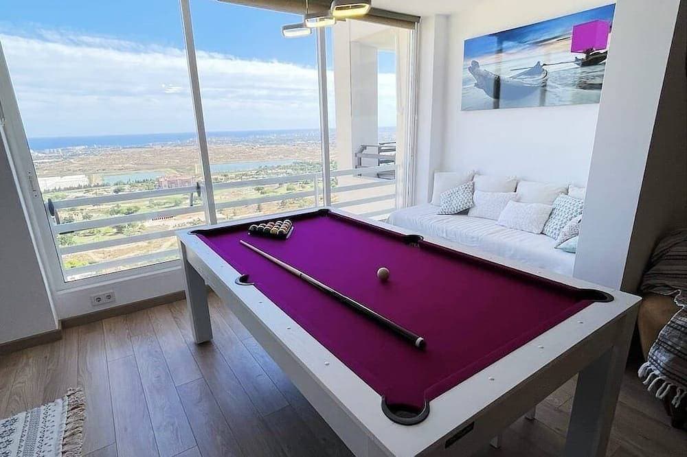 Foto 11 von 21: Trendy & cozy apartment with very nice views and a fantastic swimming pool.