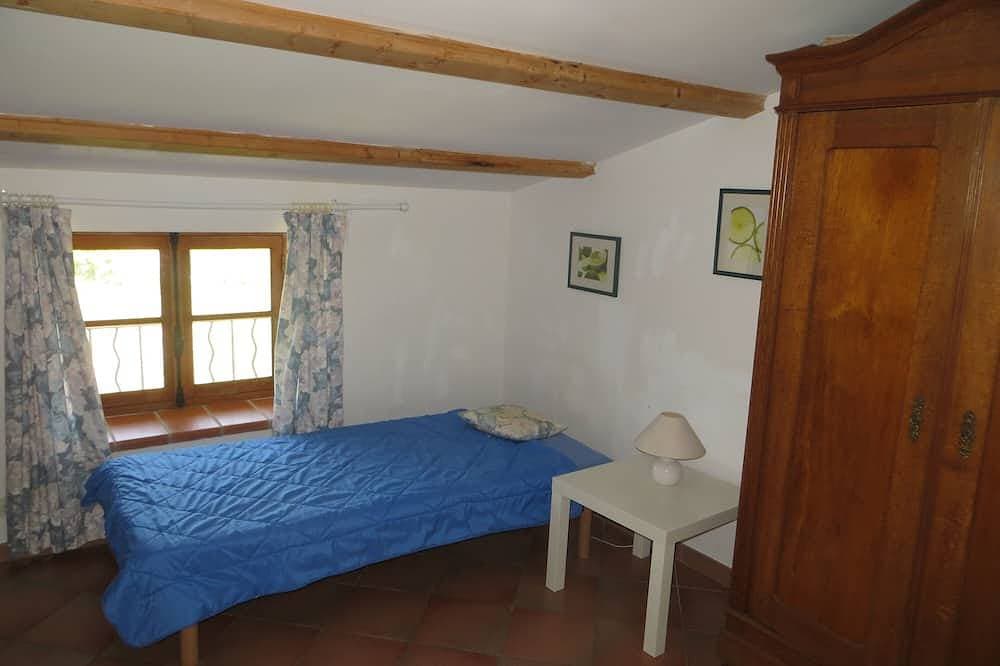 Foto 6 von 30: Großzügiges provencalisches Landhaus mit Pool
