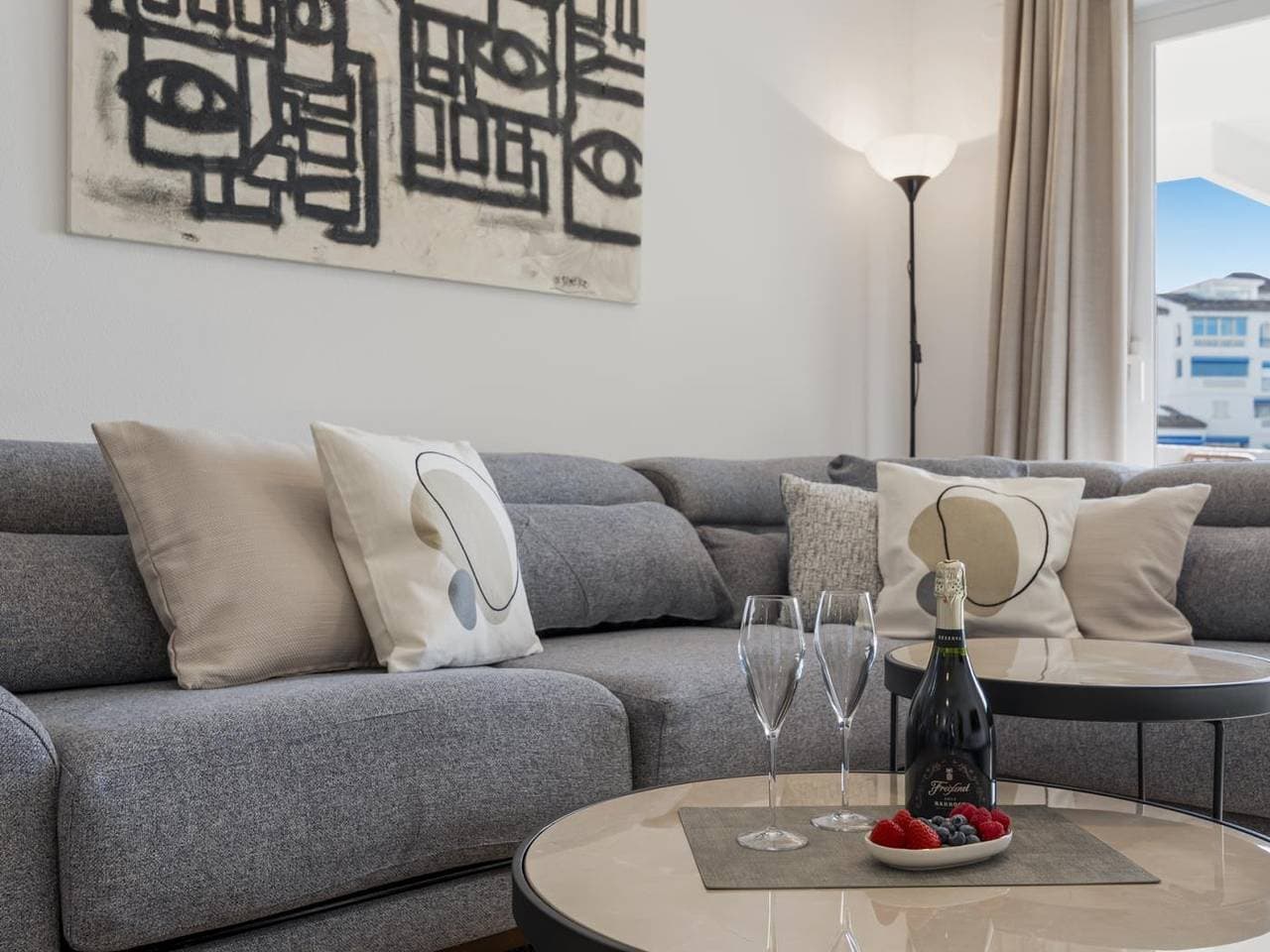 Foto 8 von 43: Ferienwohnung für 4 Personen mit Pool