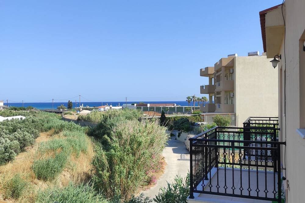 Foto 12 von 14: Spacious Room with a Private Bathroom - Stay with a Cretan Family!
