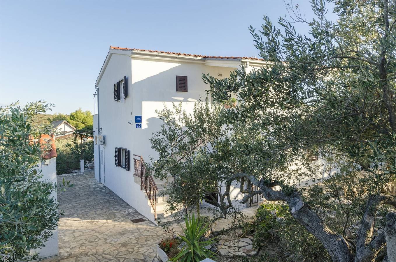Apartments Oliva 1