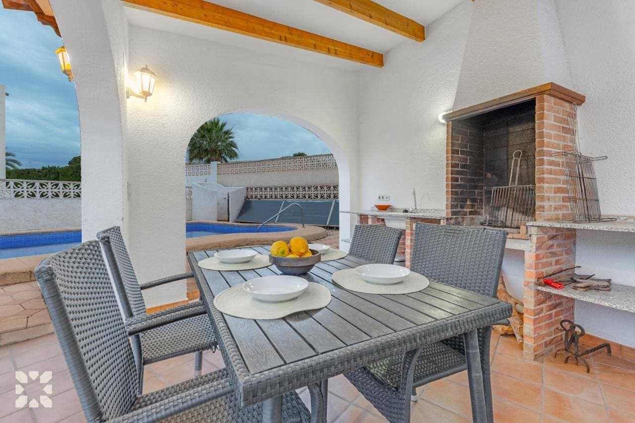 Foto 4 von 5: Villa