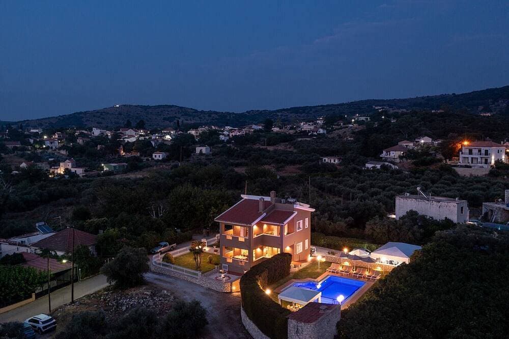 Foto 12 von 30: Villa Clio, with Mountain view