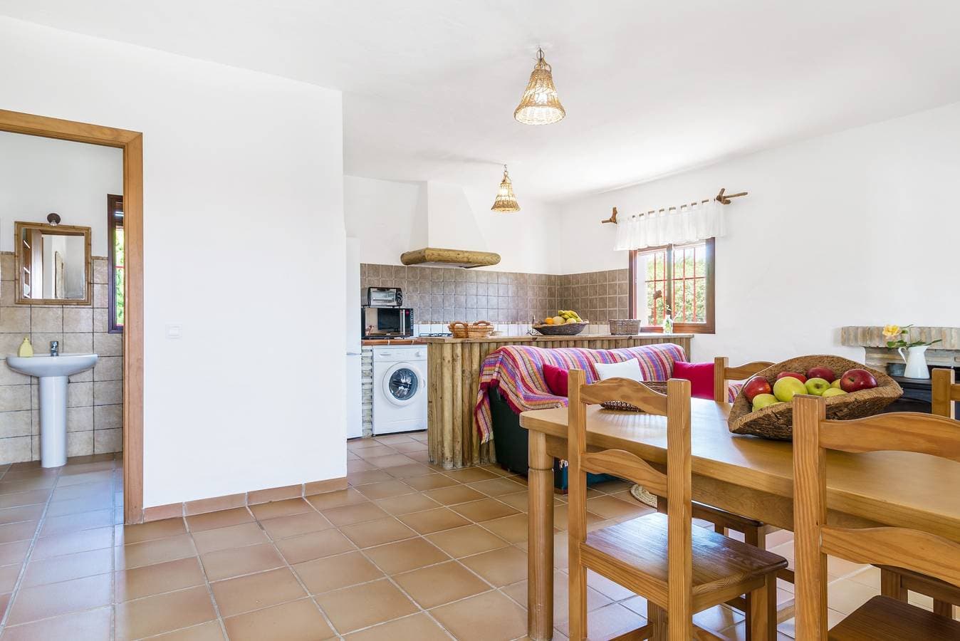 Foto 9 von 25: Ferienhaus 'El Olivo' mit Gemeinschaftspool, privater Terrasse und WLAN