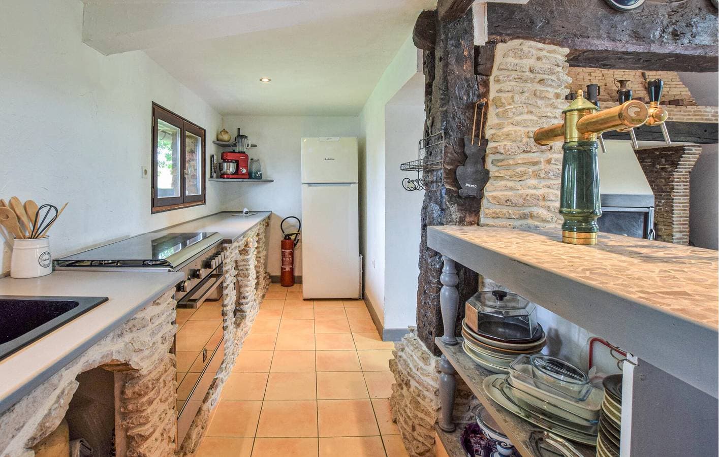 Foto 7 von 48: Gemütlich, 2,5 km vom Fluss L'Oudon entfernt, mit Parkplatz, TV, Garten und Pool