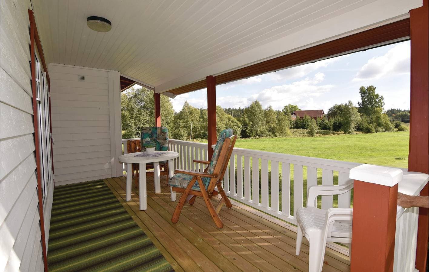 Foto 3 von 14: Ferienhaus für 4 Personen mit Terrasse