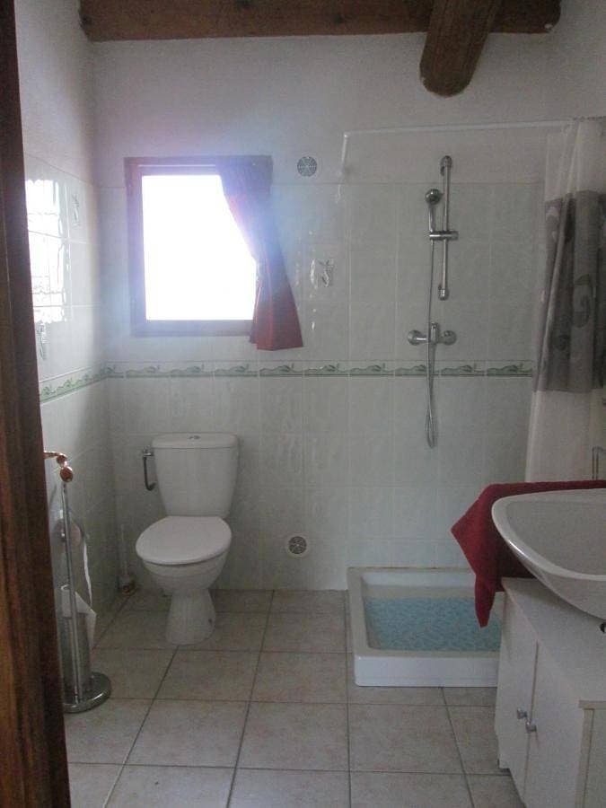 Foto 3 von 13: Two-Bedroom Cottage