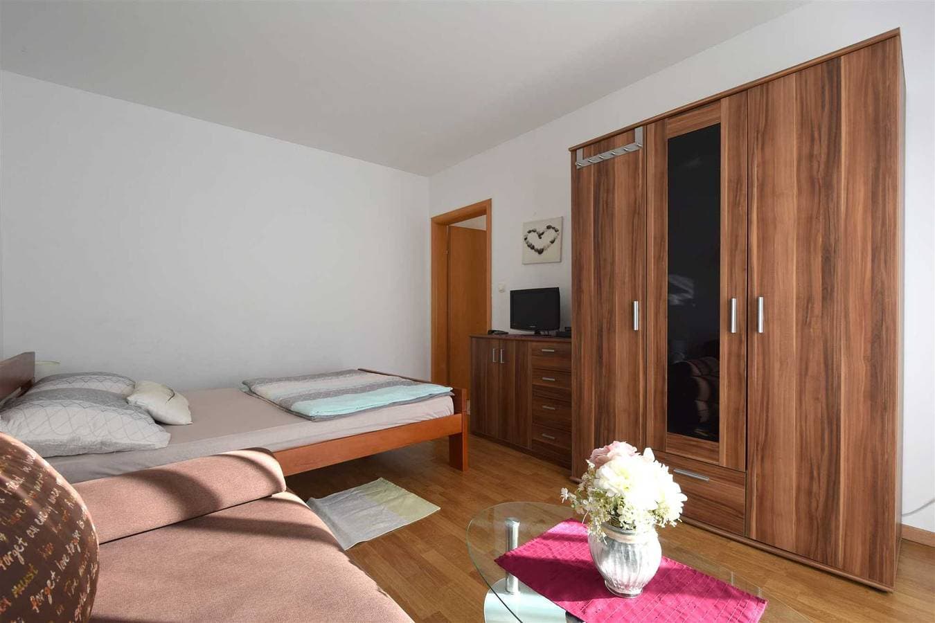 Foto 10 von 12: Ferienwohnung Mikec 2 mit zwei Schlafzimmern