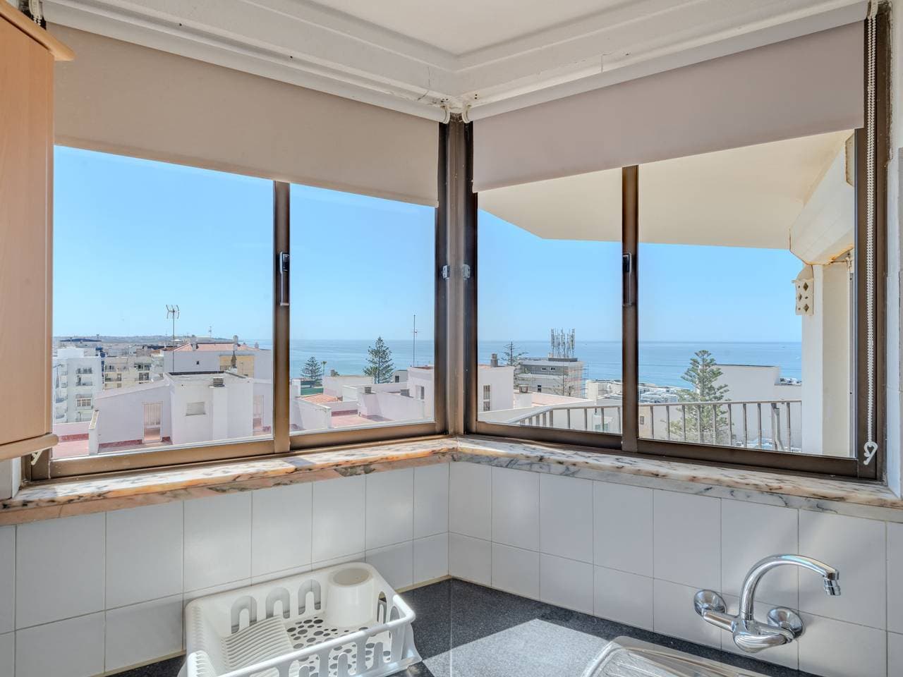 Foto 10 von 31: Excellent seafront & seaview