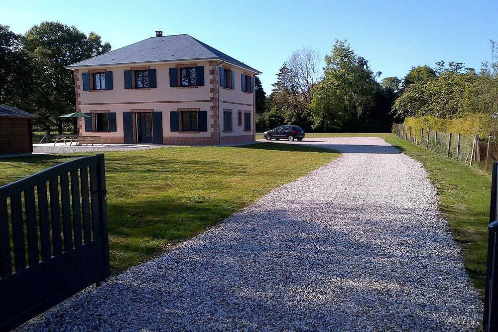 Foto 11 von 23: Modernes geräumiges Haus mit 5 Schlafzimmern im Herzen des schönen grünen Küstendorfes