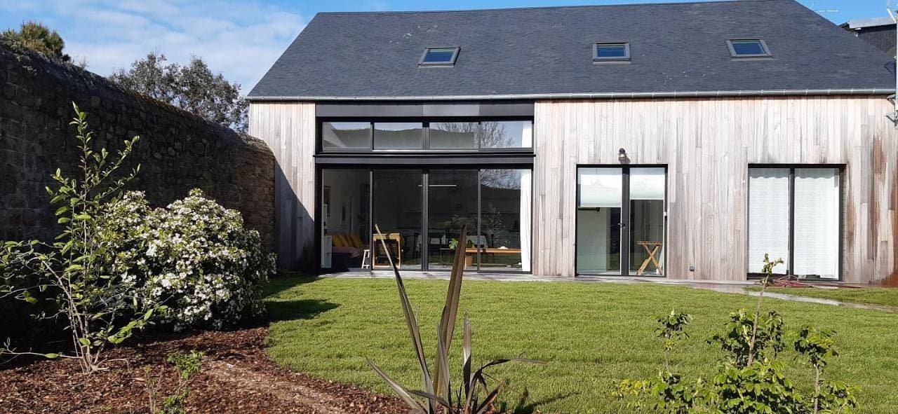 Foto 4 von 28: Three-Bedroom House