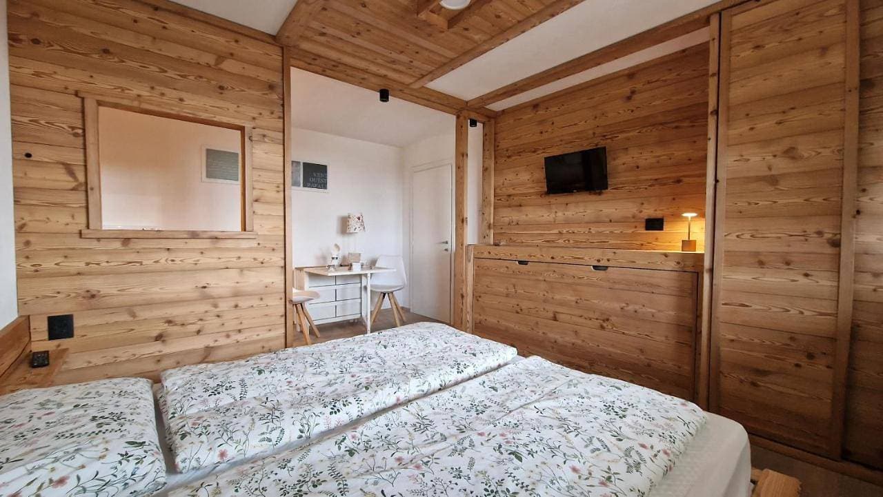 Foto 2 von 8: Double Room with Mountain View