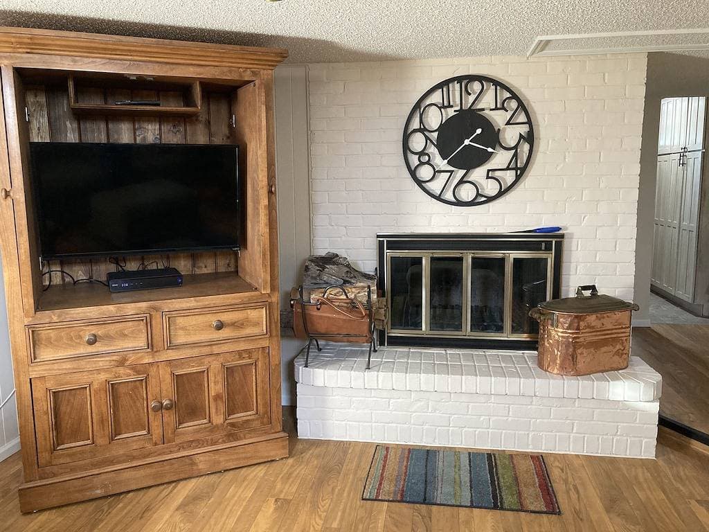 Country Living Private Apt w/Mini Petting Zoo 1