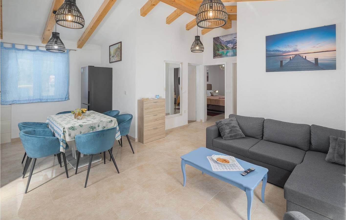 Foto 9 von 35: Charmante 70 m² große Wohnung mit Terrasse, WLAN und Parkplatz in der Nähe des Stadtzentrums von Anzici