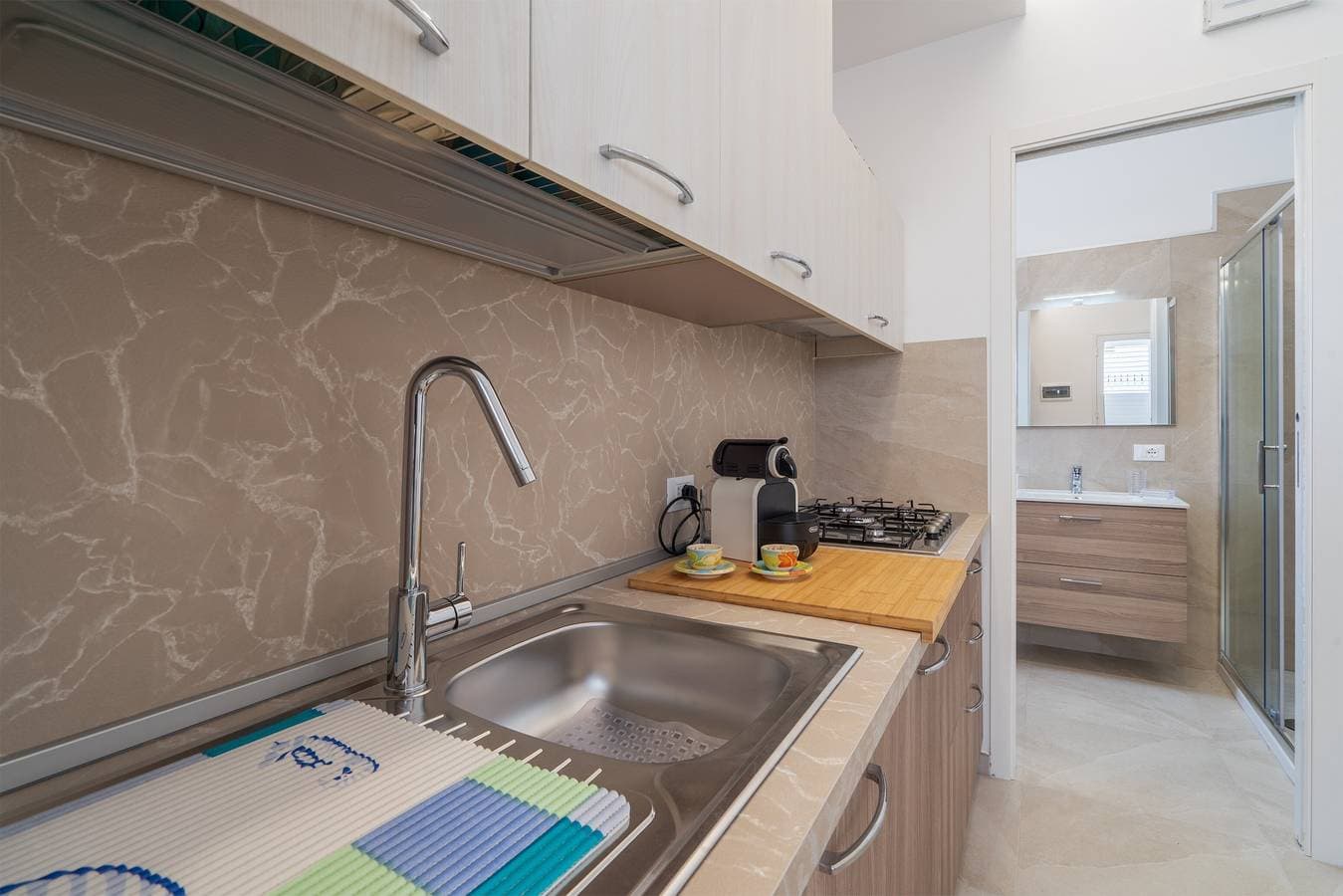 Foto 10 von 26: Ferienwohnung "Apt Giulia A Due Passi Dal Mare" mit Meerblick, Balkon und WLAN