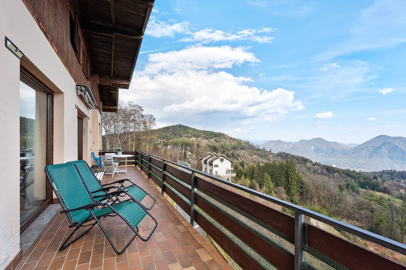 Foto 4 von 42: Ferienwohnung Gran Vista in Premeno mit Blick auf den Lago Maggiore