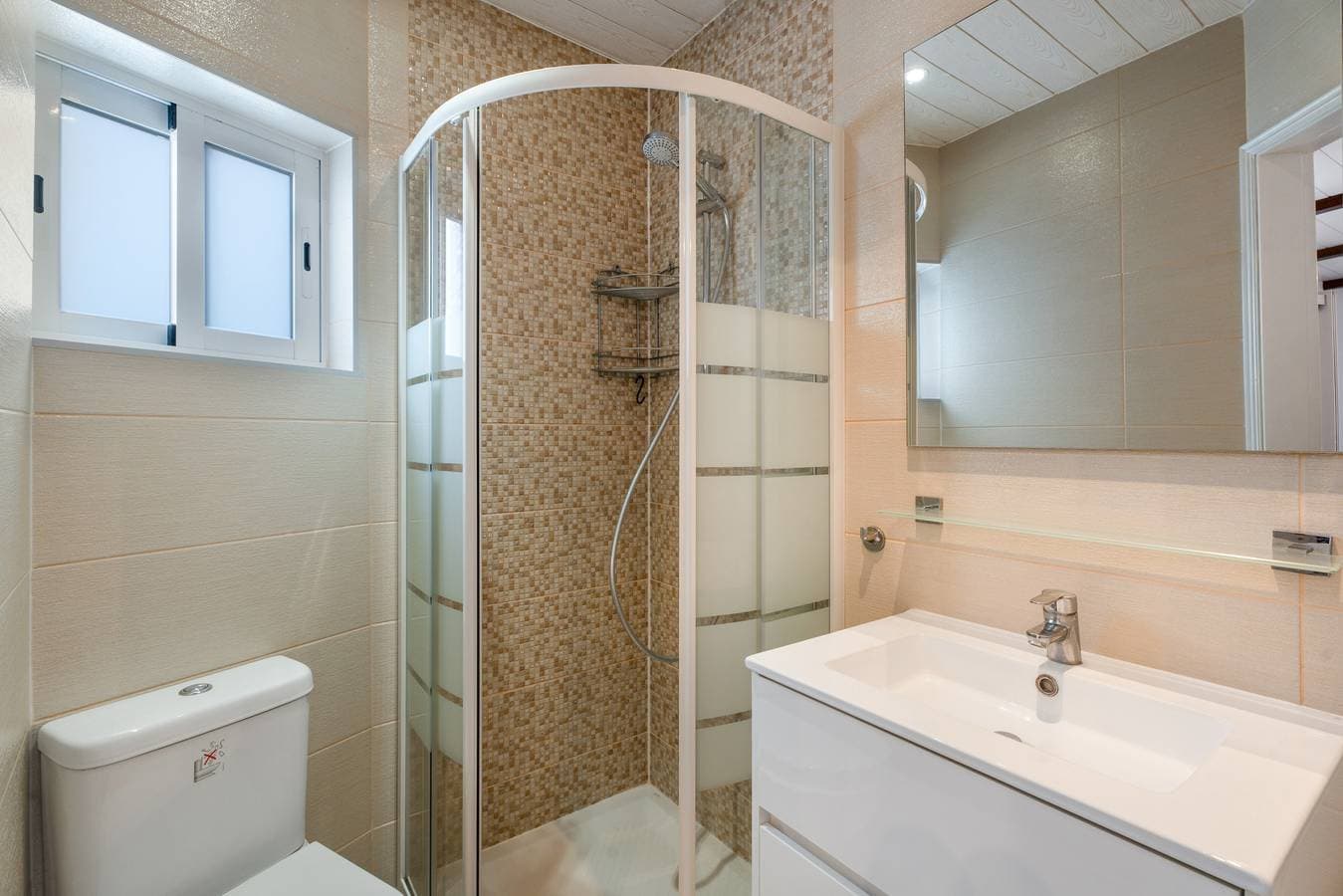 Foto 13 von 26: Ferienhaus 'Casa Boulou à El Roque' mit privatem Pool und Glasfaser-WLAN