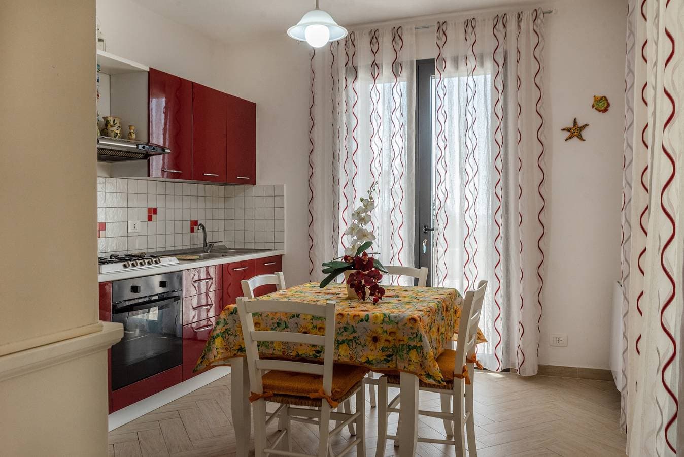 Foto 9 von 28: Villa 'Simona mit Garten', Meerblick, WLAN und Klimaanlage