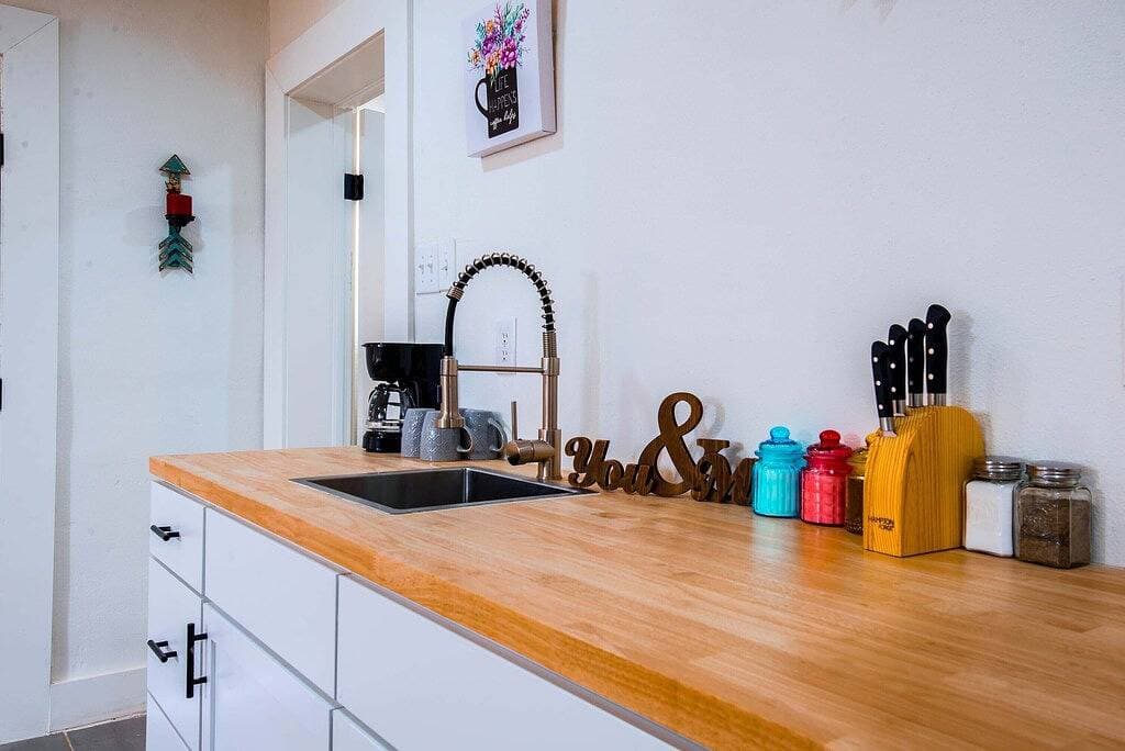 Foto 8 von 13: Stylish Charming Guesthouse in Central El Paso Edit