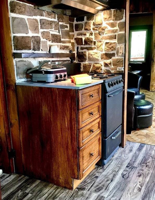 Foto 13 von 23: Romantische Blockhütte im Wald - Whirlpool unter den Sternen - 80 km vom Cn Tower