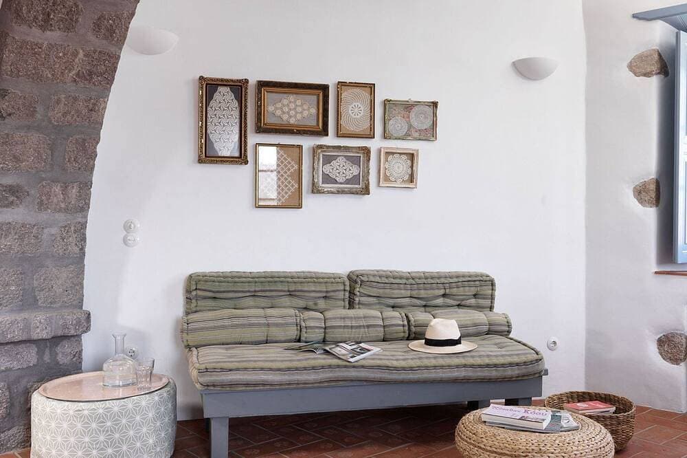Foto 9 von 18: Outstanding Patmos Villa | 3 Bedrooms | Villa Harbour View | Infinty Pool | Amazing Skala Views