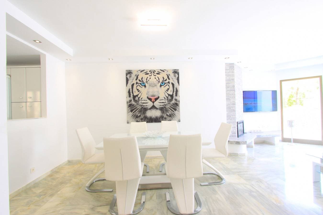 Foto 4 von 28: 1093 Beachfront Luxury at Golden Beach