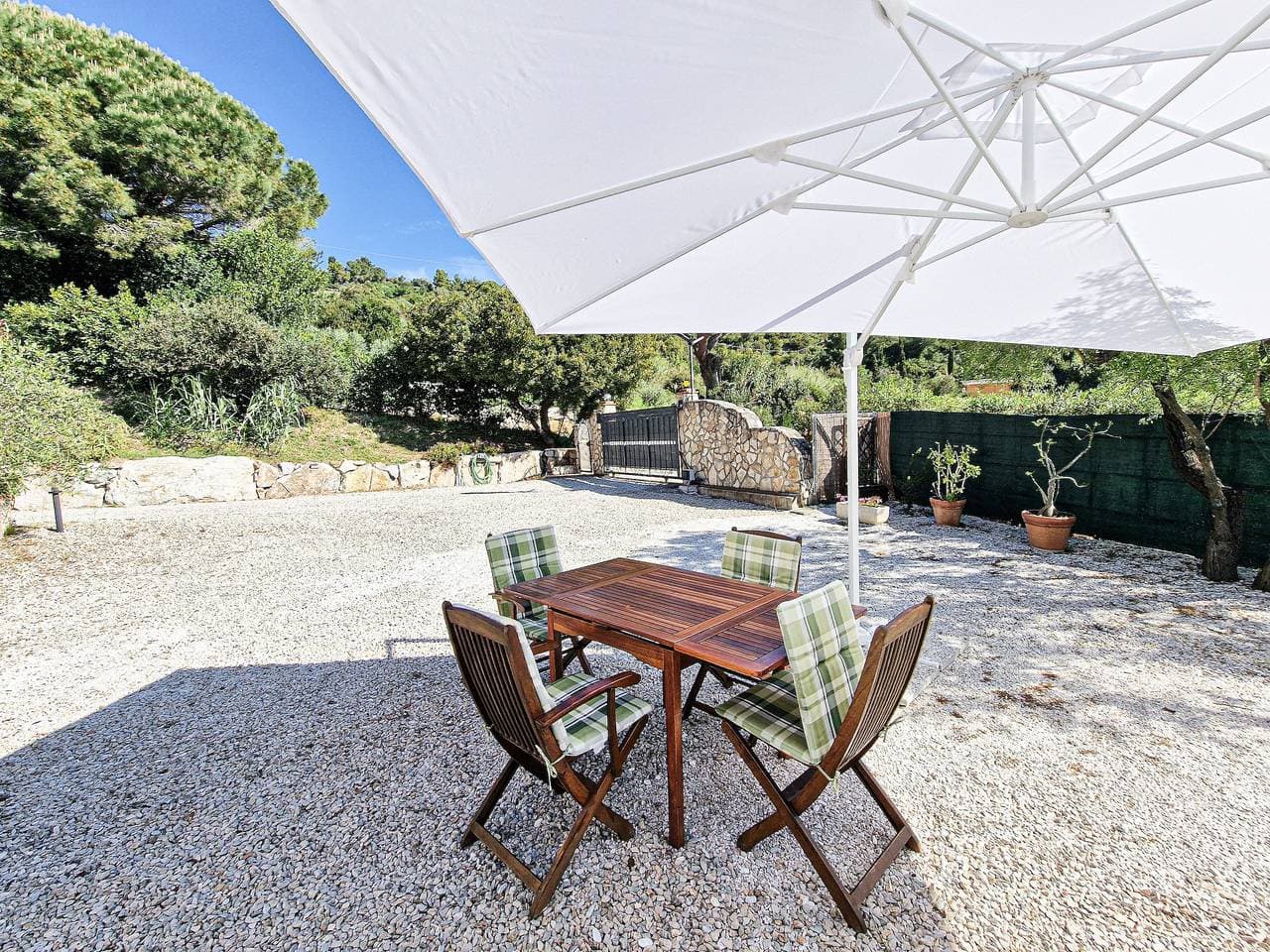 Foto 3 von 26: Ferienhaus 'Pettirossi' mit gemeinsamem Garten, WLAN und Klimaanlage