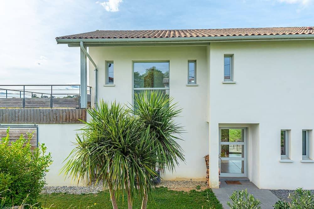 Foto 12 von 26: House near Biarritz. Arcangues golf course 2.5km away.