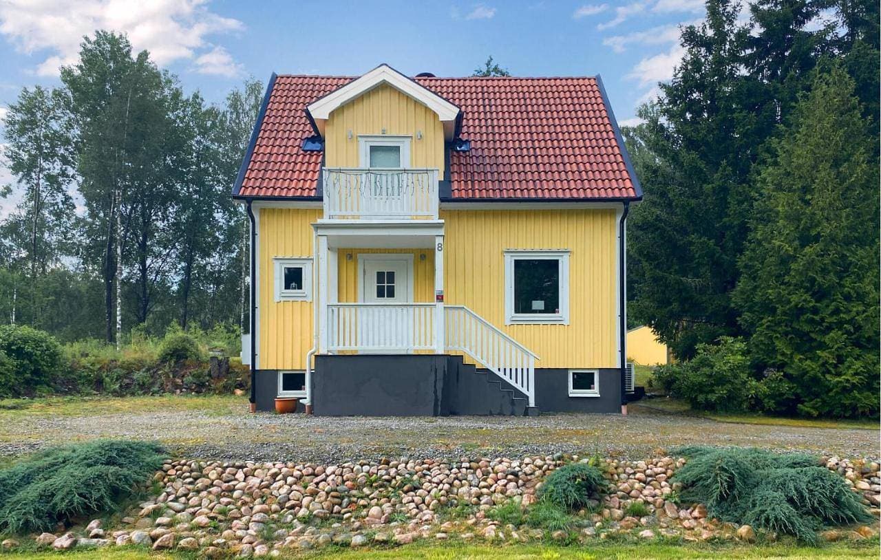 Stunning Home In Sjötofta With Sauna 1