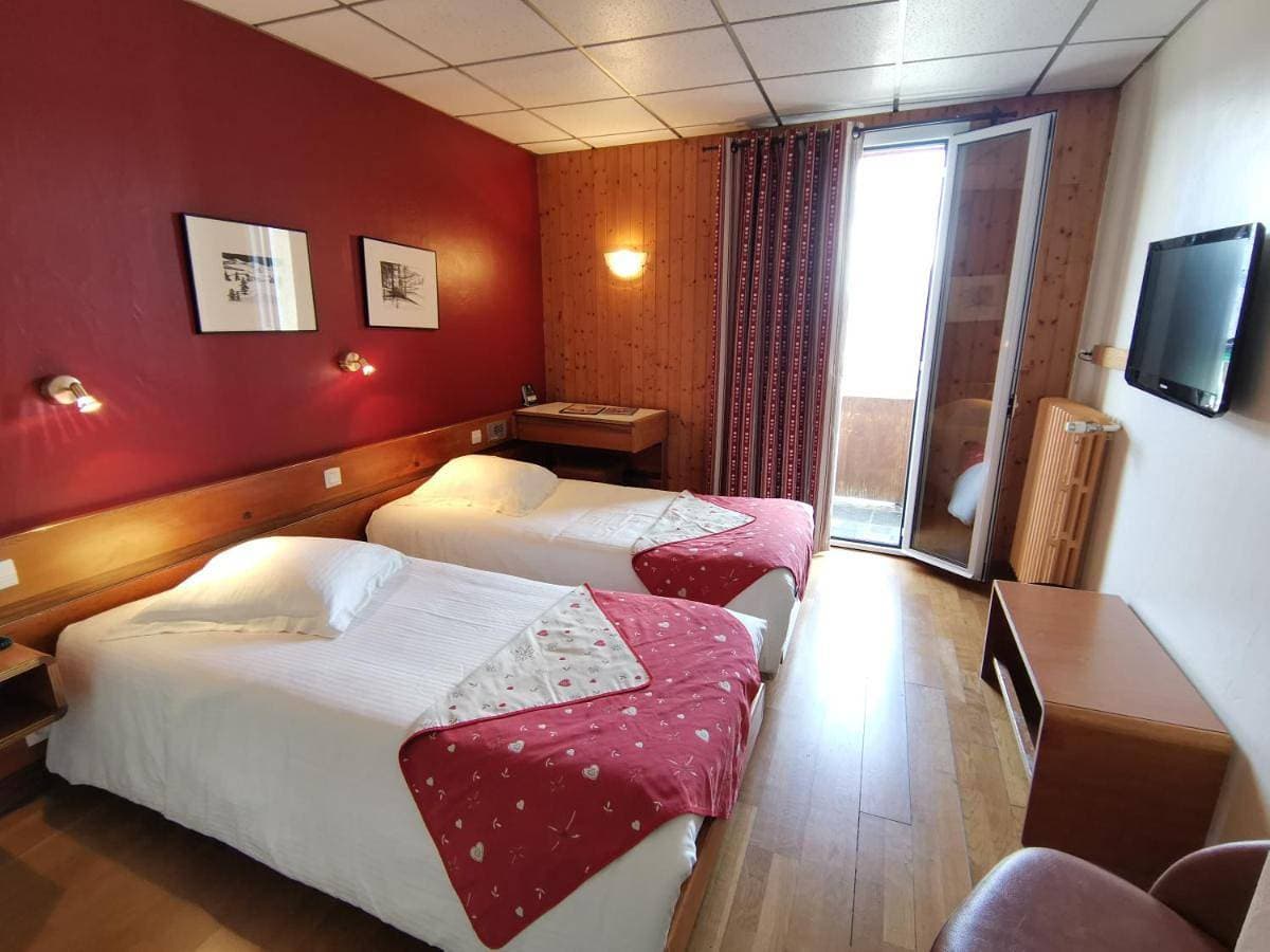 Foto 3 von 9: Quadruple Room