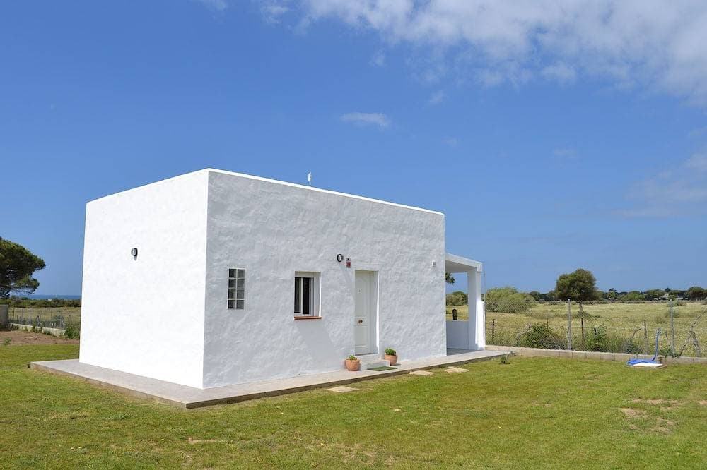 Foto 5 von 30: Villa in Los Caños de Meca von 1000m2 Grundstück neben dem Feld und dem Strand.